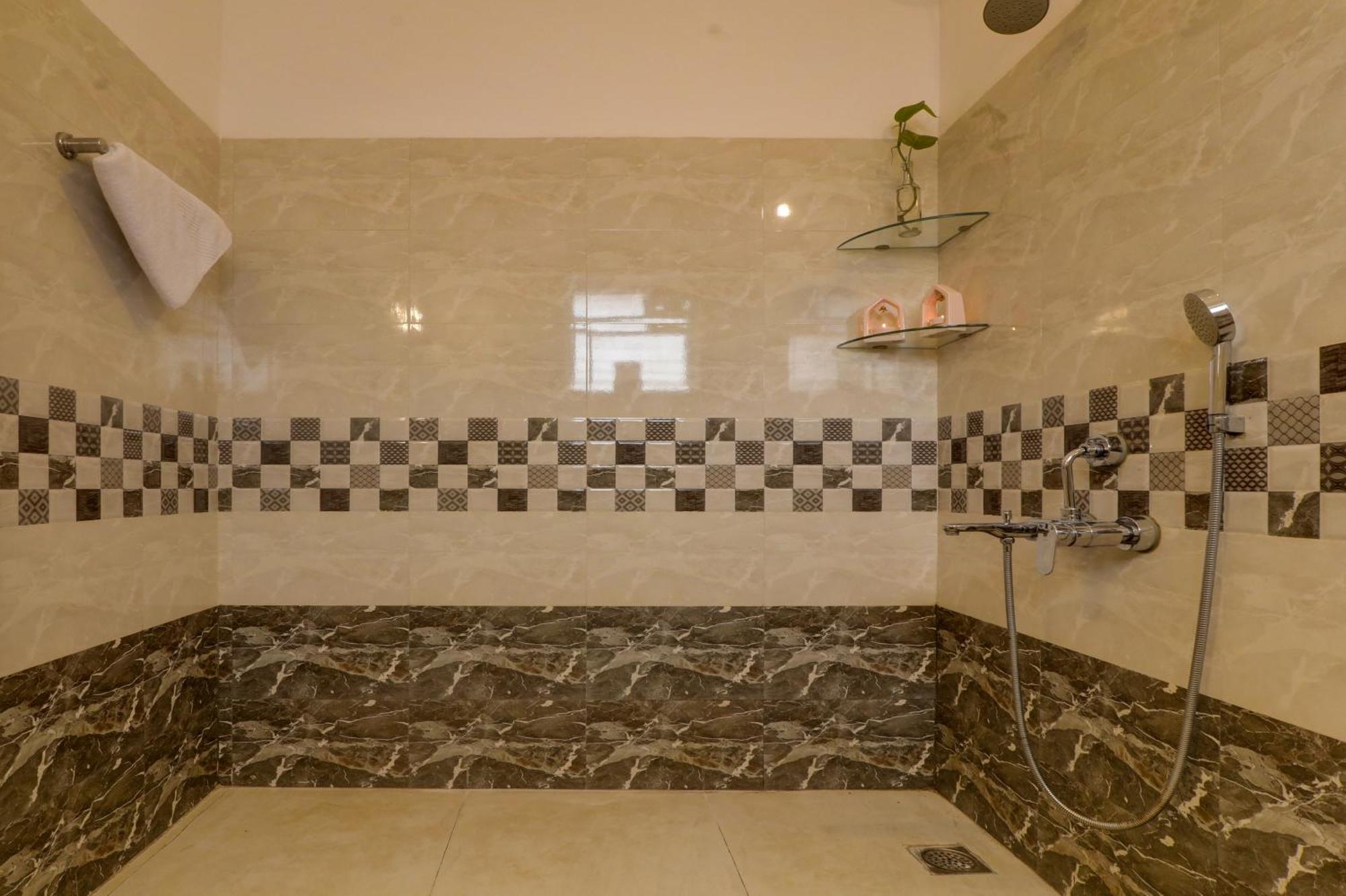 Jaqk Holidays - 9Bhk Villa For Big Groups, Private Pool-Wifi-Cartaker-Parking, North Goa バガ エクステリア 写真