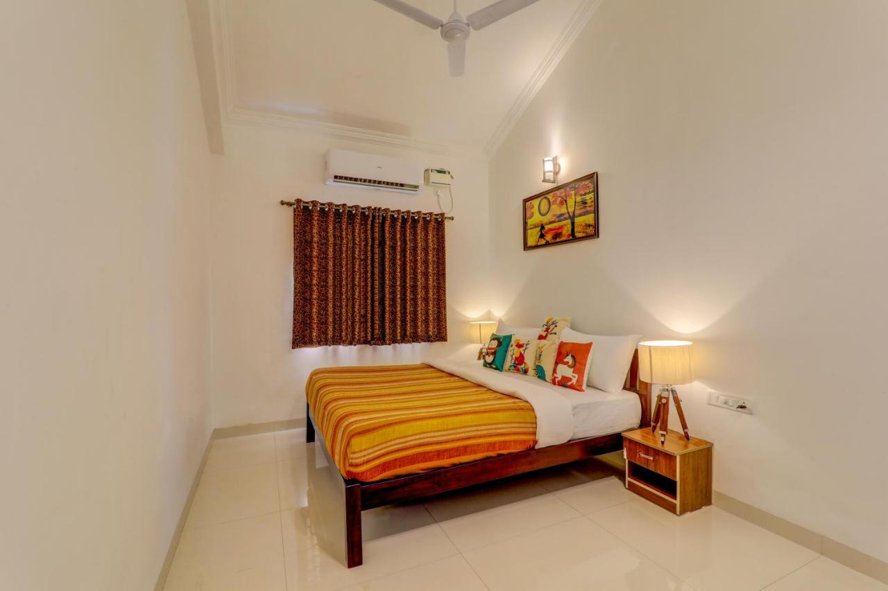 Jaqk Holidays - 9Bhk Villa For Big Groups, Private Pool-Wifi-Cartaker-Parking, North Goa バガ エクステリア 写真